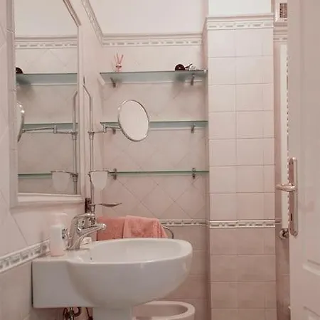 Lido - Il Pinolo *